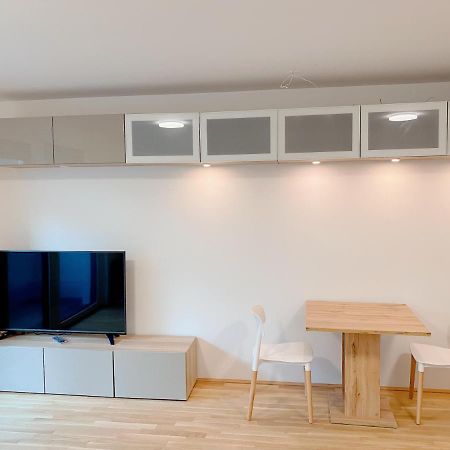 U1 Alte Donau Old Danube City Apartment 2 เวียนนา ภายนอก รูปภาพ